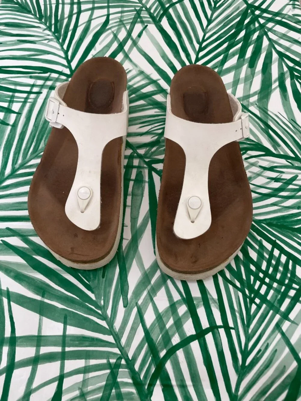 Papillio by Birkenstock Gizeh White Platform Sandals Women's Size 39 (US 8)
